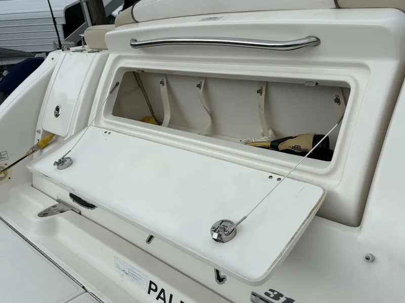 Slide: The Image of Sea Ray 310 Sundancer 2012 - 7