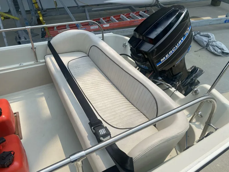 Slide: The Image of Boston Whaler 17 Montauk 1981 - 20
