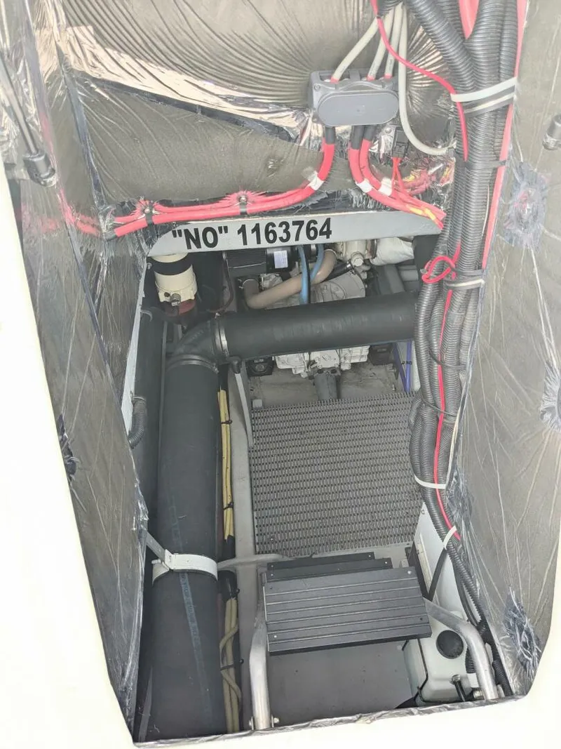 Slide: The Image of Meridian 411 2004 - 33