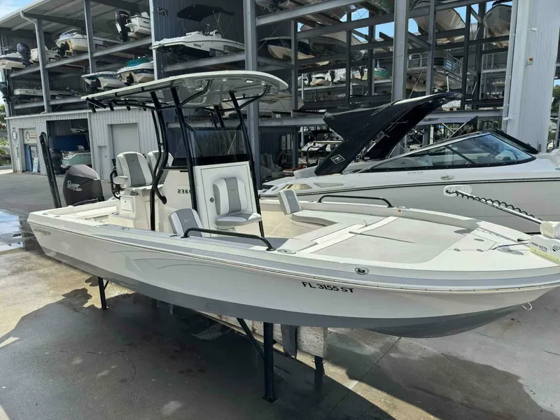 The Image of Ranger 2360 Bay Boat 2020 - 0