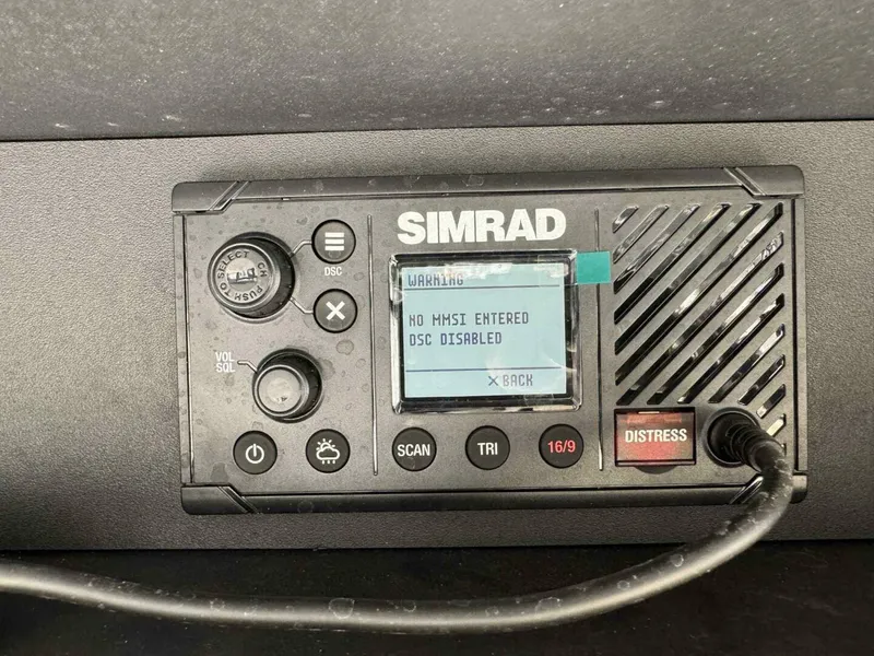 Slide: The Image of Ranger 2360 Bay Boat 2020 - 18