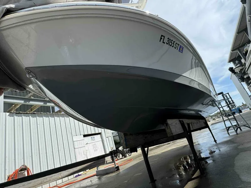 Slide: The Image of Ranger 2360 Bay Boat 2020 - 31