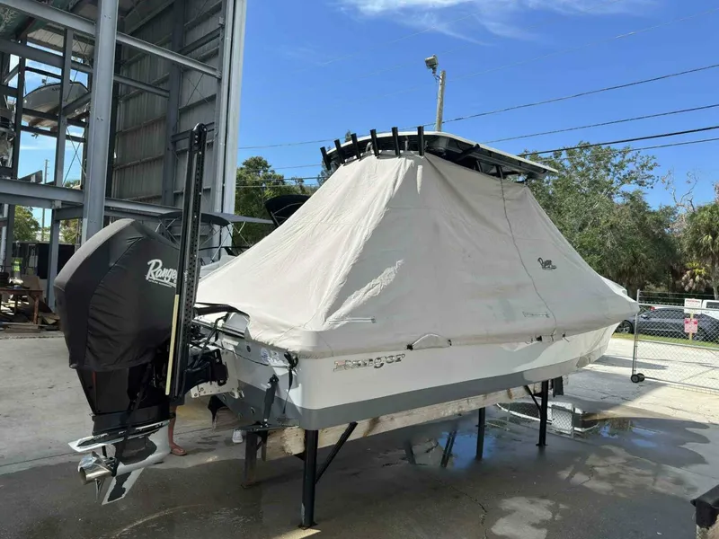 Slide: The Image of Ranger 2360 Bay Boat 2020 - 34