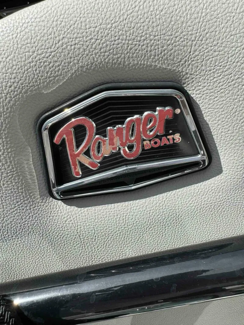 Slide: The Image of Ranger 2360 Bay Boat 2020 - 39