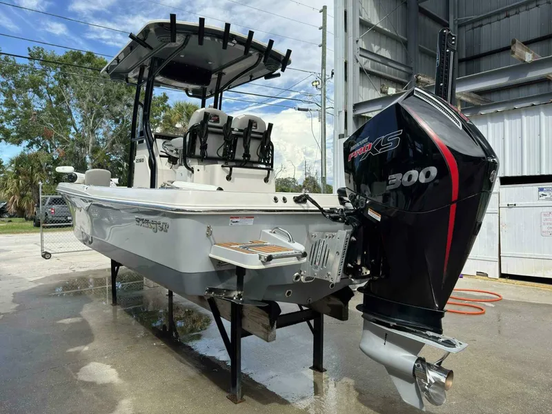 Slide: The Image of Ranger 2360 Bay Boat 2020 - 41