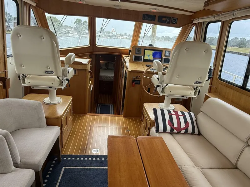 Slide: The Image of Legacy 42 Flybridge 2008 - 19