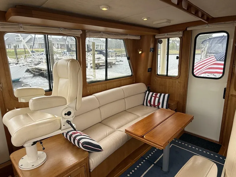 Slide: The Image of Legacy 42 Flybridge 2008 - 22