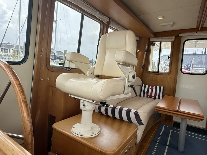 Slide: The Image of Legacy 42 Flybridge 2008 - 26
