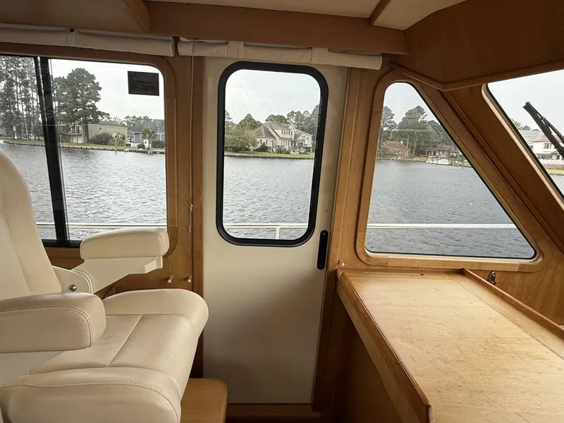 Slide: The Image of Legacy 42 Flybridge 2008 - 28