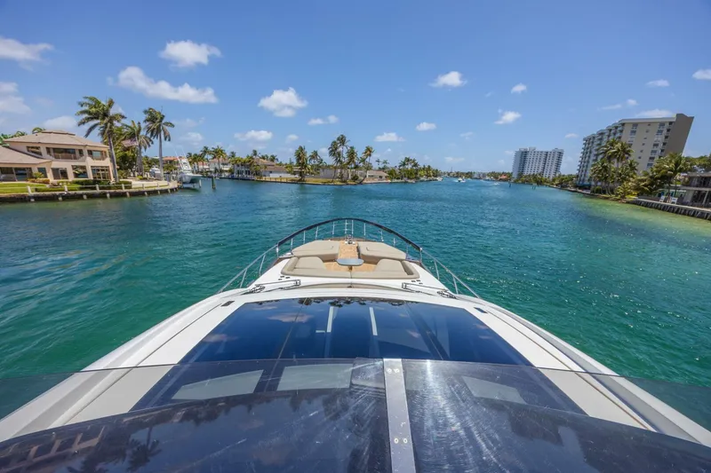 Slide: The Image of Azimut S8 2023 - 29
