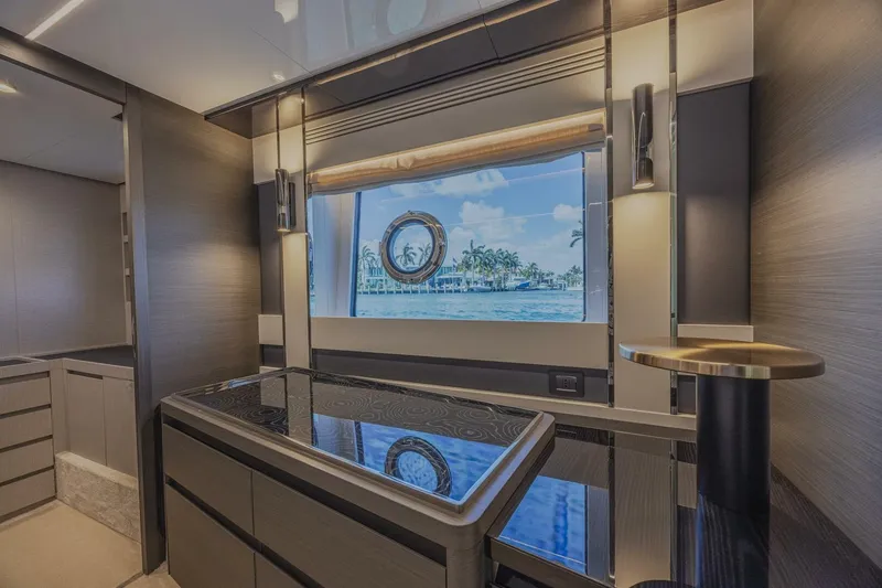 Slide: The Image of Azimut S8 2023 - 48