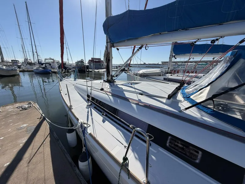 Slide: The Image of Jeanneau Sun Odyssey 389 2018 - 12