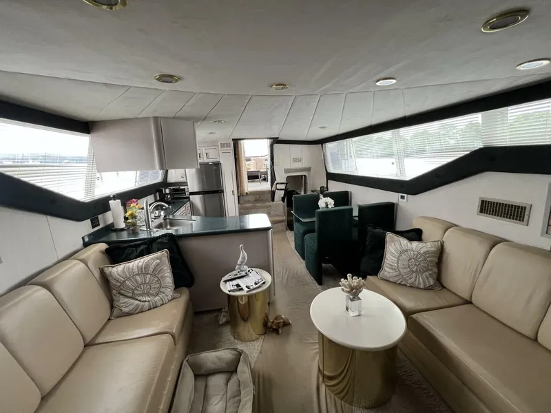 Slide: The Image of Mainship 47 Motor Yacht 1997 - 12