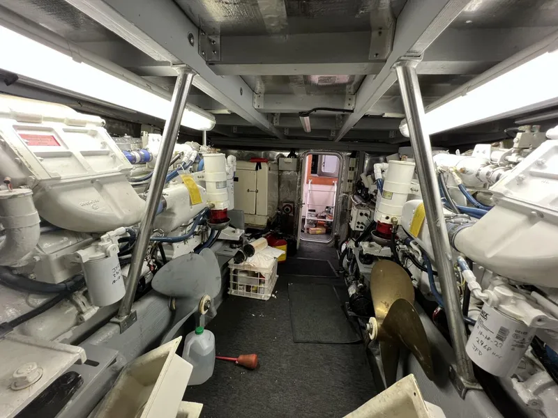 Slide: The Image of Mainship 47 Motor Yacht 1997 - 27