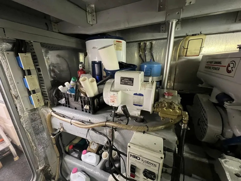 Slide: The Image of Mainship 47 Motor Yacht 1997 - 30