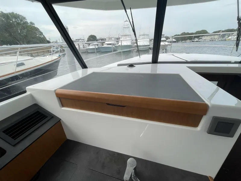 Slide: The Image of Beneteau Swift Trawler 35- Flybridge 2018 - 125