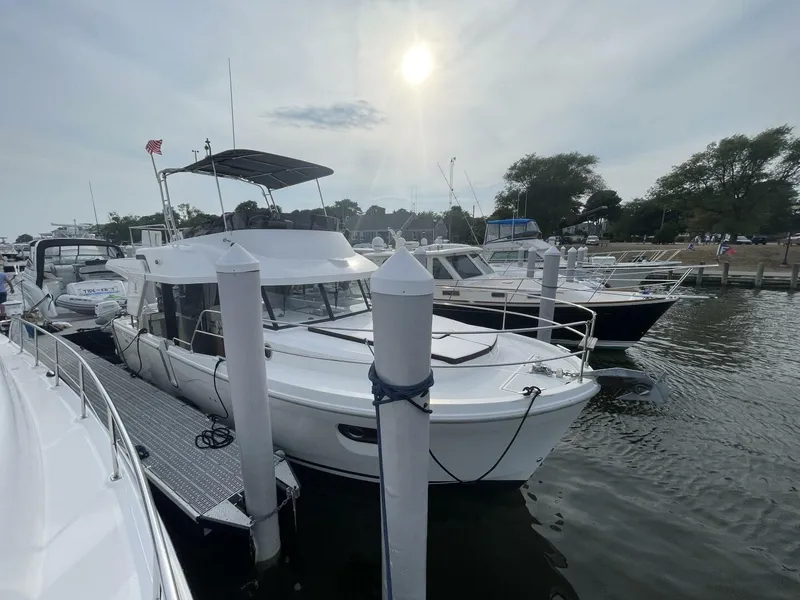 Slide: The Image of Beneteau Swift Trawler 35- Flybridge 2018 - 20