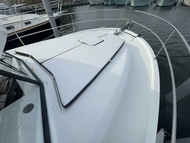 Slide: The Image of Beneteau Swift Trawler 35- Flybridge 2018 - 25