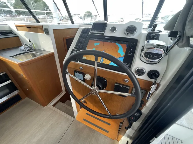 Slide: The Image of Beneteau Swift Trawler 35- Flybridge 2018 - 27