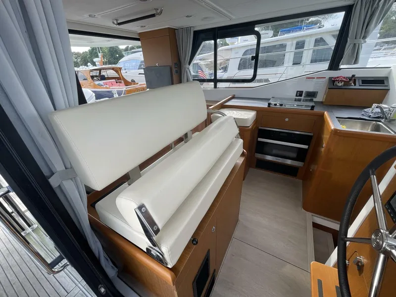 Slide: The Image of Beneteau Swift Trawler 35- Flybridge 2018 - 28
