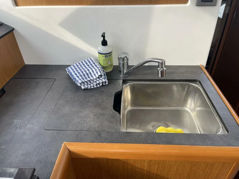 Slide: The Image of Beneteau Swift Trawler 35- Flybridge 2018 - 32