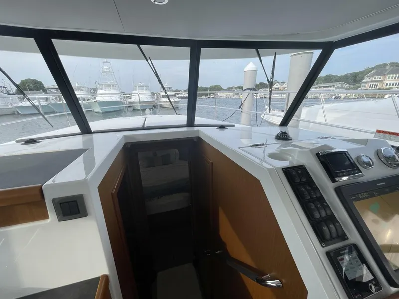 Slide: The Image of Beneteau Swift Trawler 35- Flybridge 2018 - 55