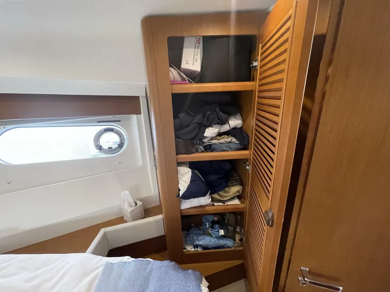 Slide: The Image of Beneteau Swift Trawler 35- Flybridge 2018 - 65