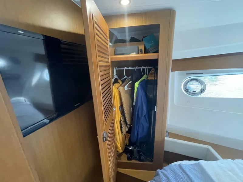 Slide: The Image of Beneteau Swift Trawler 35- Flybridge 2018 - 67