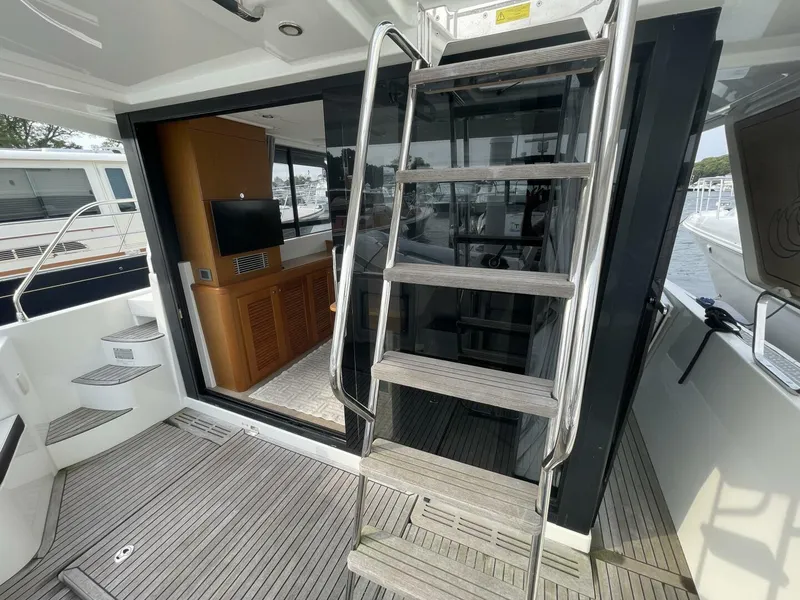 Slide: The Image of Beneteau Swift Trawler 35- Flybridge 2018 - 82