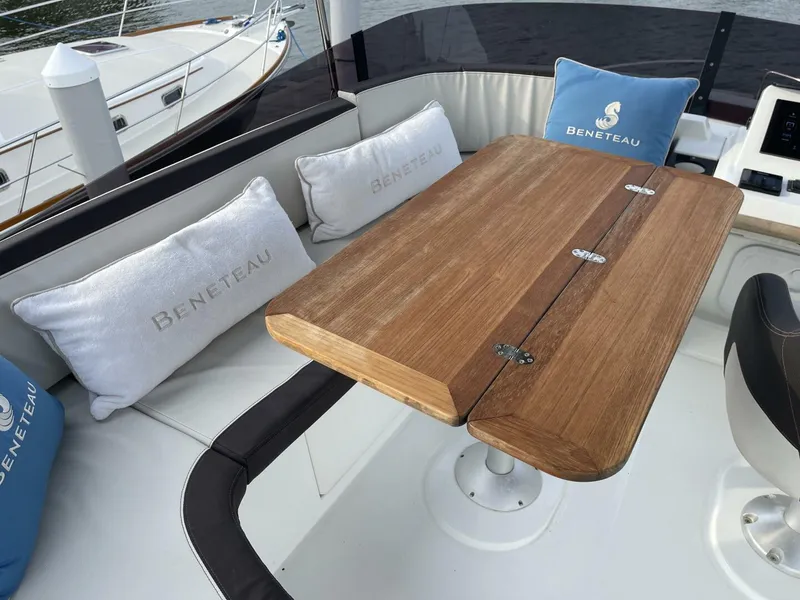 Slide: The Image of Beneteau Swift Trawler 35- Flybridge 2018 - 90