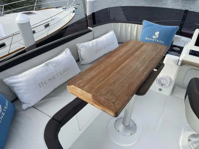 Slide: The Image of Beneteau Swift Trawler 35- Flybridge 2018 - 91