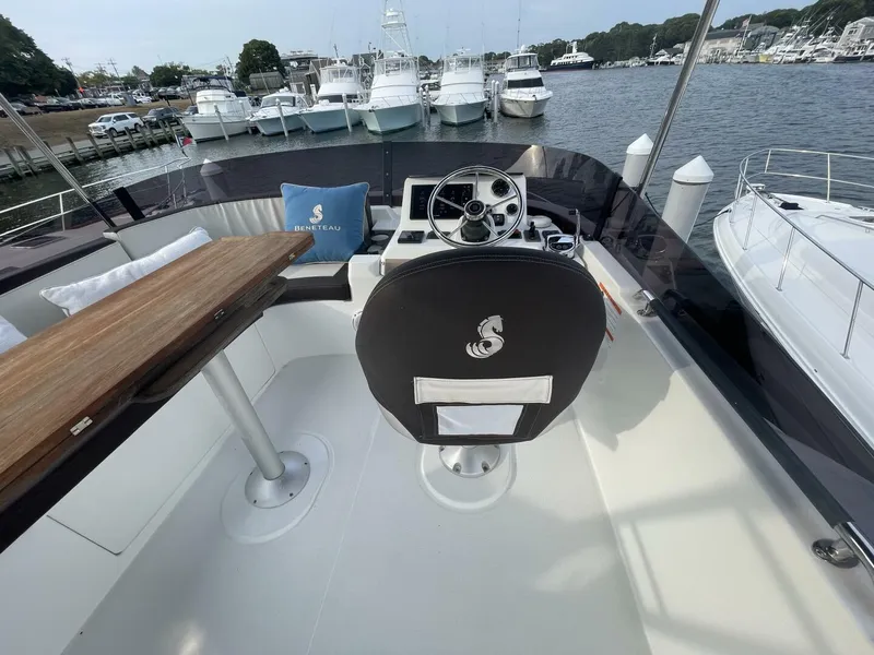 Slide: The Image of Beneteau Swift Trawler 35- Flybridge 2018 - 92