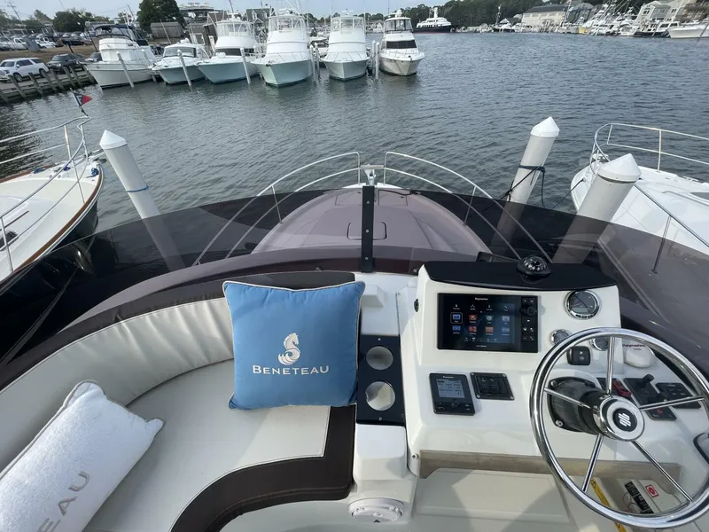 Slide: The Image of Beneteau Swift Trawler 35- Flybridge 2018 - 97