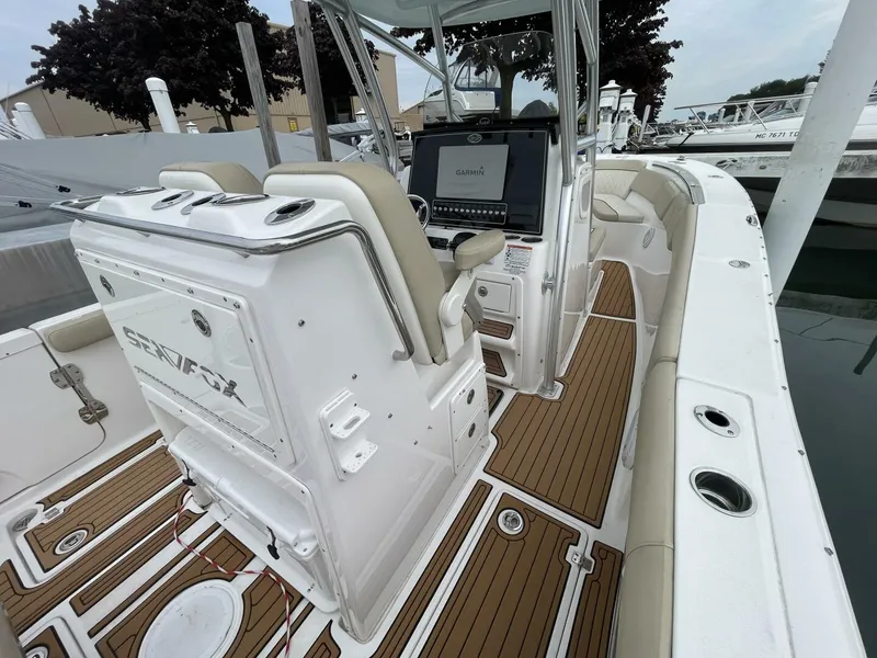 Slide: The Image of Sea Fox 288 Commander 2017 - 18