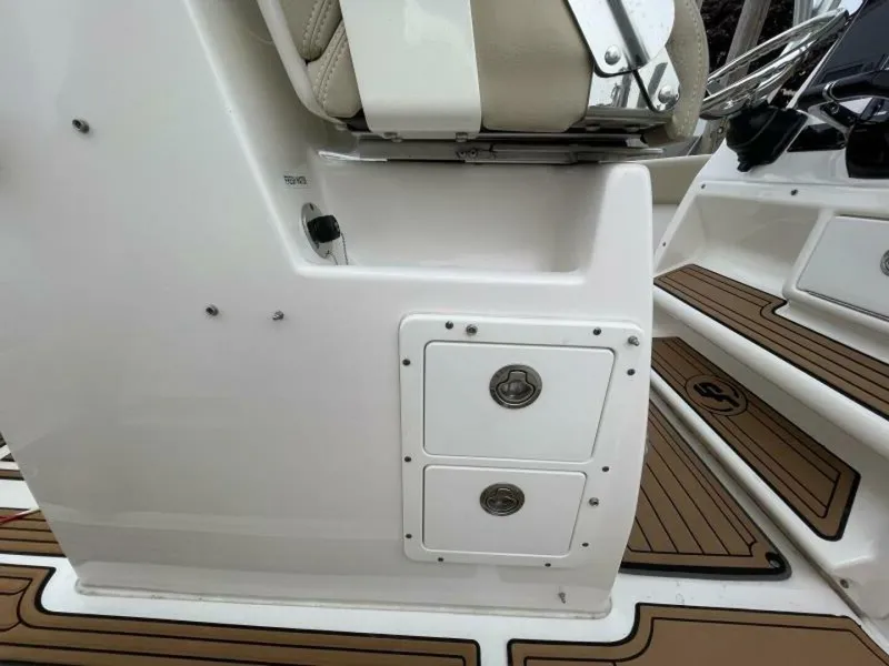 Slide: The Image of Sea Fox 288 Commander 2017 - 20