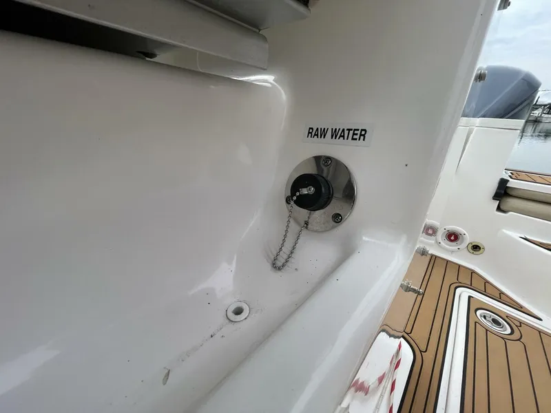 Slide: The Image of Sea Fox 288 Commander 2017 - 24
