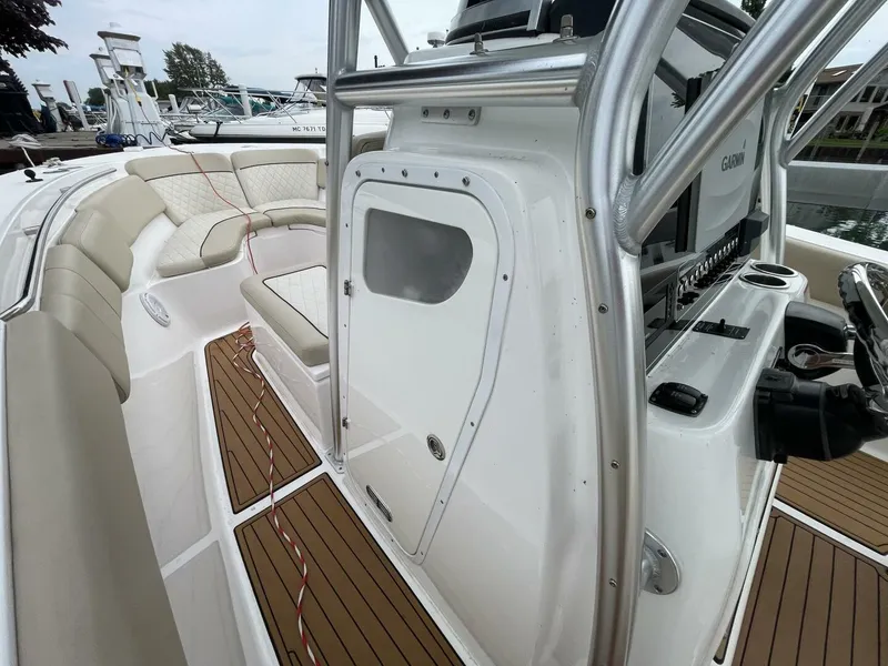 Slide: The Image of Sea Fox 288 Commander 2017 - 29