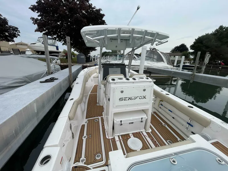 Slide: The Image of Sea Fox 288 Commander 2017 - 9