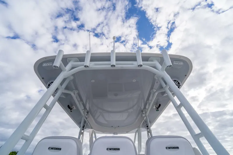 Slide: The Image of Contender 39 Fisharound 2023 - 14