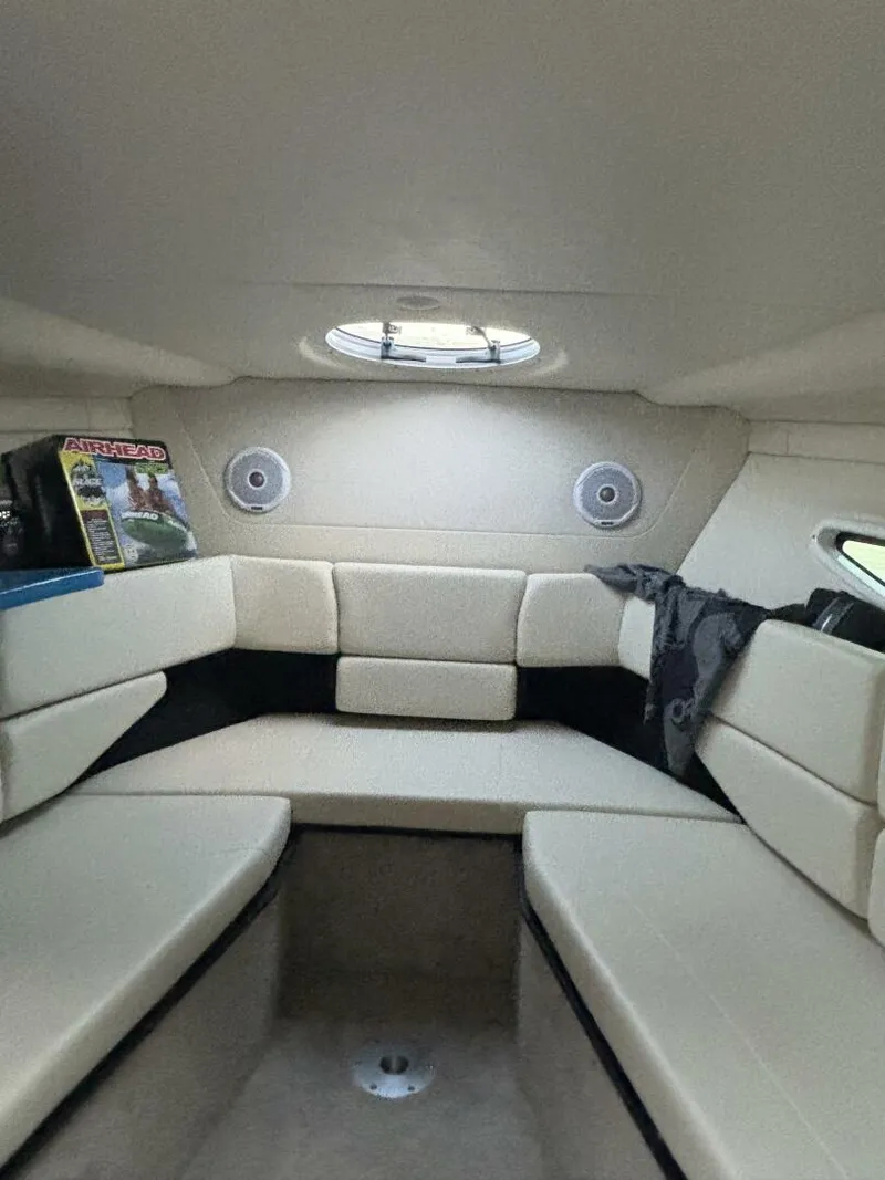Slide: The Image of Regal 26 Express 2021 - 8