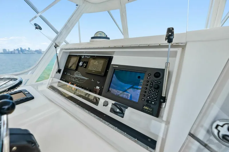 Slide: The Image of Bertram Convertible 2006 - 26