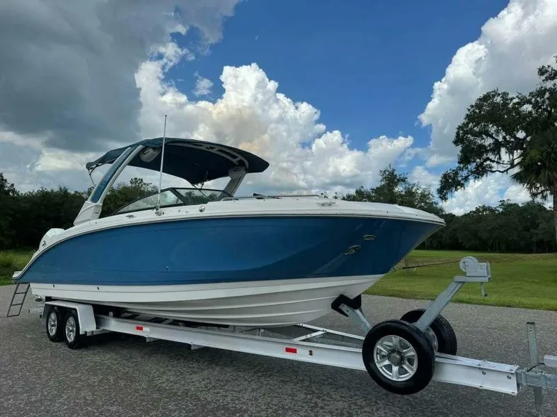 Slide: The Image of Sea Ray 2022 - 10