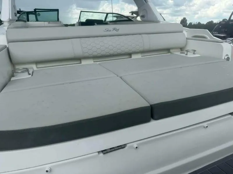 Slide: The Image of Sea Ray 2022 - 4