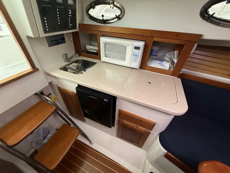 Slide: The Image of Back Cove 26 Hardtop Express 2005 - 50