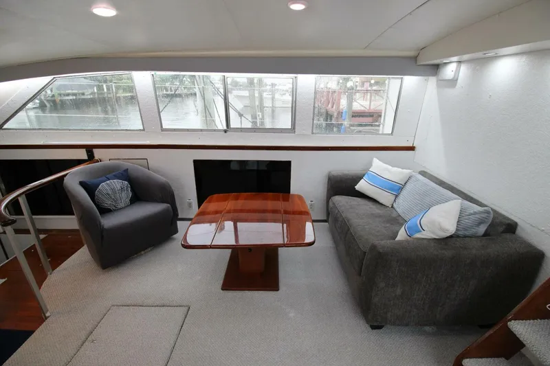 Slide: The Image of Bertram 42 Motor Yacht 1974 - 11