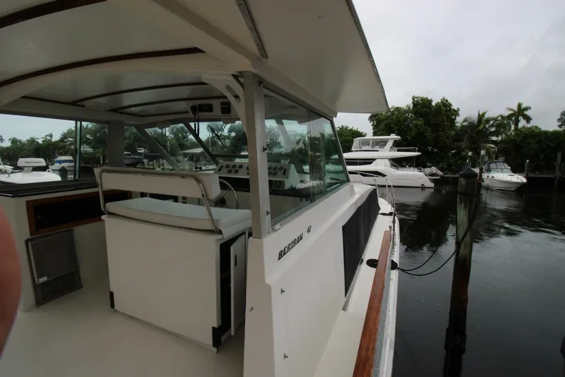 Slide: The Image of Bertram 42 Motor Yacht 1974 - 4