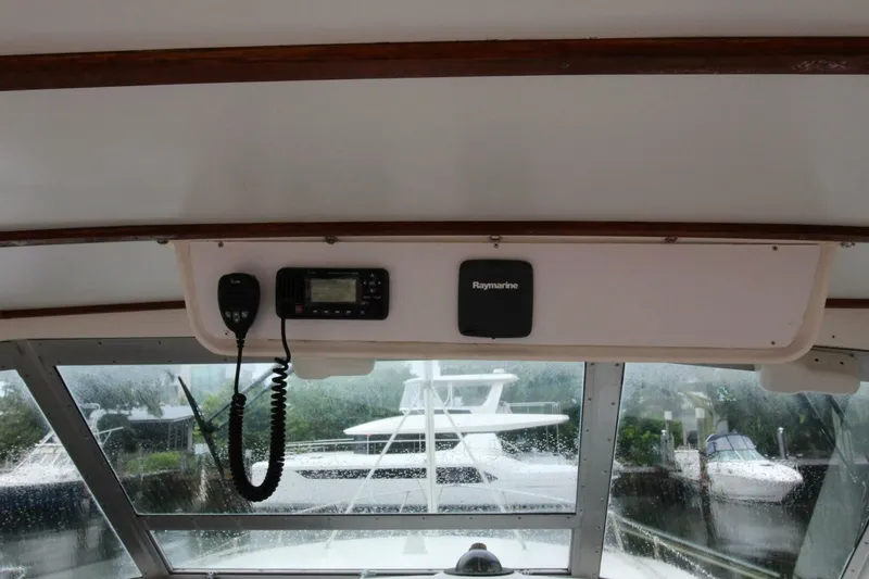 Slide: The Image of Bertram 42 Motor Yacht 1974 - 6