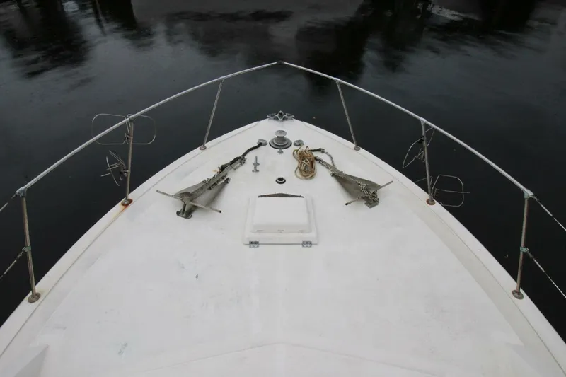 Slide: The Image of Bertram 42 Motor Yacht 1974 - 8
