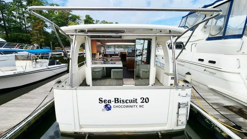 Slide: The Image of Greenline 40 Hybrid 2022 - 4