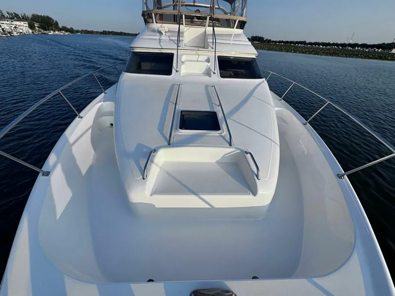 Slide: The Image of Sea Ray 450 Express Bridge 2000 - 11